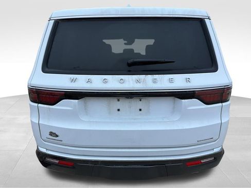 Used 2022 Jeep Wagoneer Series I w/ Premium Group I image 7