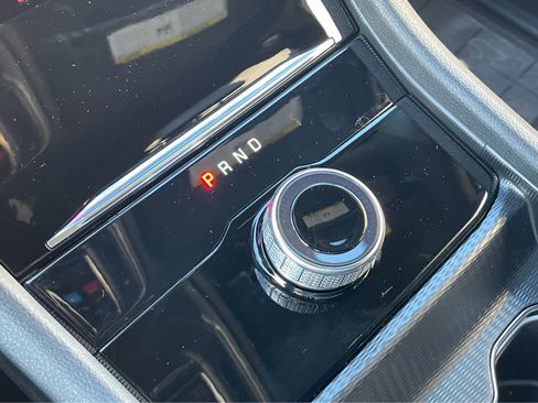 New 2025 Jeep Grand Cherokee Altitude image 16