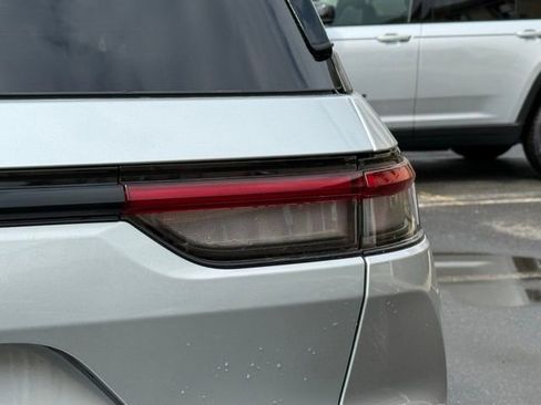 New 2026 Jeep Grand Cherokee Limited AWD/4WD image 15