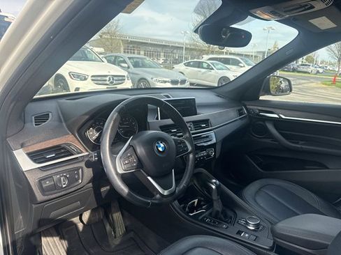 Used 2017 BMW X1 xDrive28i image 7
