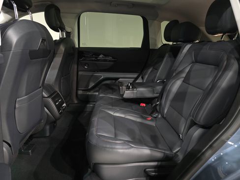 New 2026 Lincoln Nautilus Premier w/ Equipment Group 102A image 38