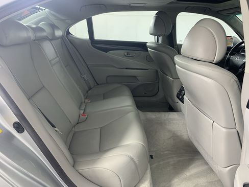 Used 2010 Lexus LS 460 L RWD image 37