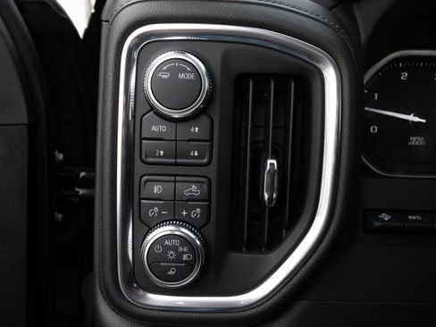 Used 2023 GMC Sierra 2500 Denali w/ Denali Ultimate Package image 42