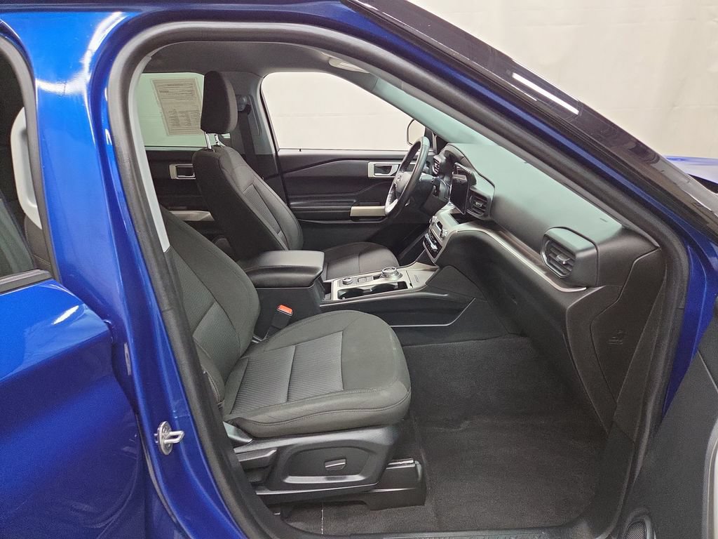 Used 2022 Ford Explorer XLT AWD/4WD image 12