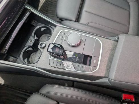 Used 2021 BMW 330i Sedan w/ Convenience Package RWD image 18