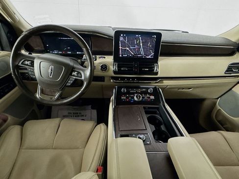 Used 2019 Lincoln Navigator L Reserve image 26