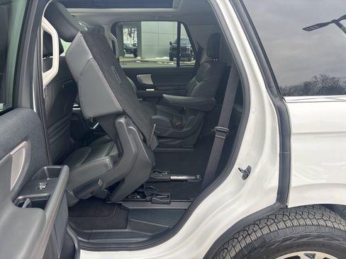 Used 2025 Ford Expedition Active image 28