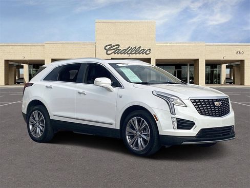 Certified 2025 Cadillac XT5 Premium Luxury image 3