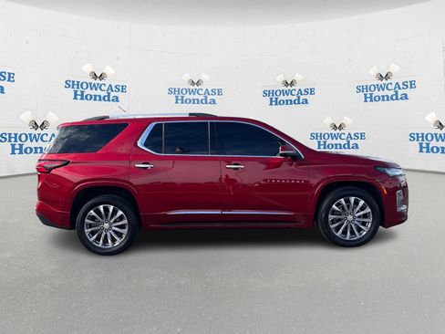Used 2022 Chevrolet Traverse Premier w/ LPO, 'HIT The Road' Package image 9