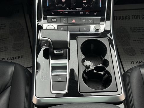 Used 2020 Audi Q7 3.0T Premium Plus AWD/4WD image 18