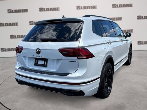 Used 2024 Volkswagen Tiguan SE R-Line AWD/4WD image 5