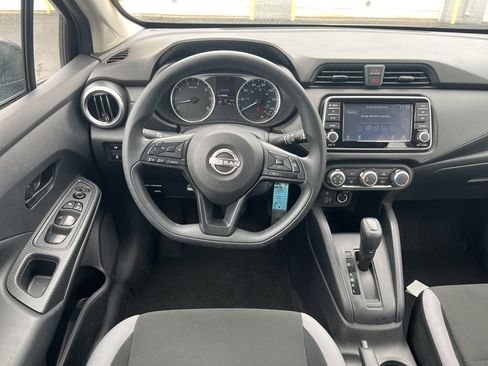 Used 2025 Nissan Versa S FWD image 22