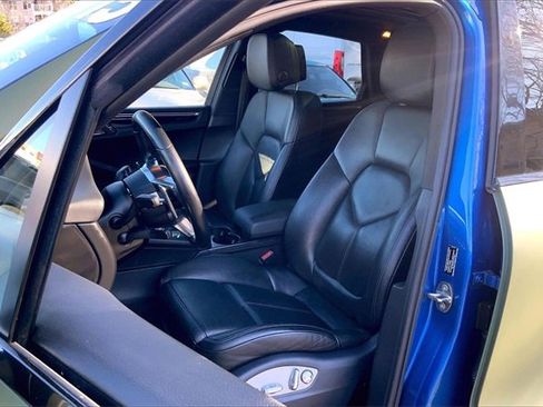 Used 2015 Porsche Macan S image 6