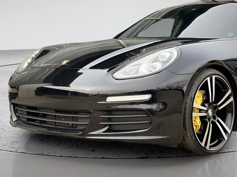 Used 2014 Porsche Panamera 2 image 39