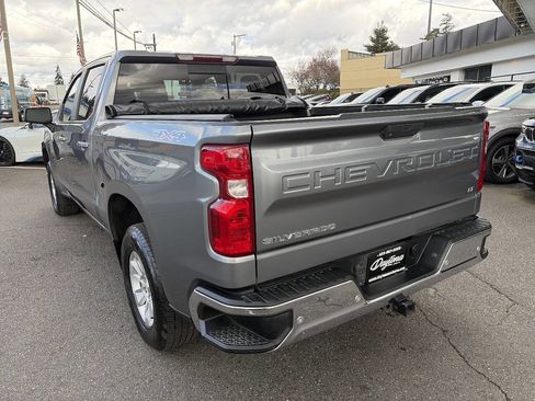 Used 2019 Chevrolet Silverado 1500 LT w/ Convenience Package image 3