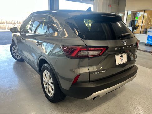 Used 2024 Ford Escape Active AWD/4WD image 6