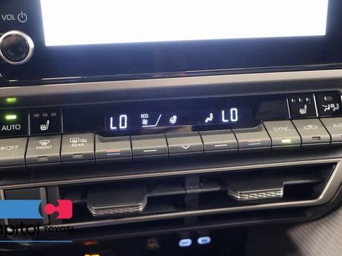 Used 2026 Toyota Camry SE w/ Convenience Package AWD/4WD image 23