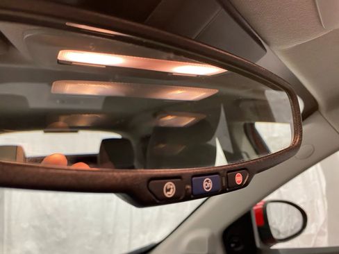 Used 2020 Chevrolet Sonic LT image 16