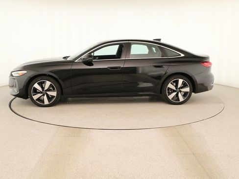 Used 2025 Audi A5 2.0T Premium w/ Convenience Package AWD/4WD image 2
