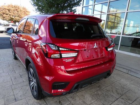 New 2025 Mitsubishi Outlander Sport SE image 5