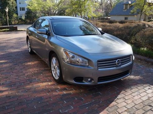 Used 2009 Nissan Maxima 3.5 SV w/ Premium Pkg image 3