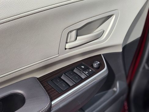 Used 2024 Toyota Sienna LE image 21