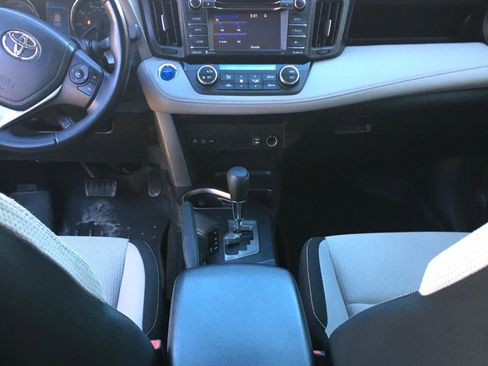 Used 2016 Toyota RAV4 XLE image 20
