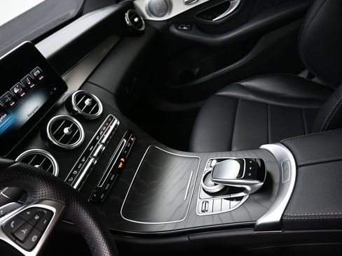 Used 2018 Mercedes-Benz C 300 4MATIC Sedan image 21