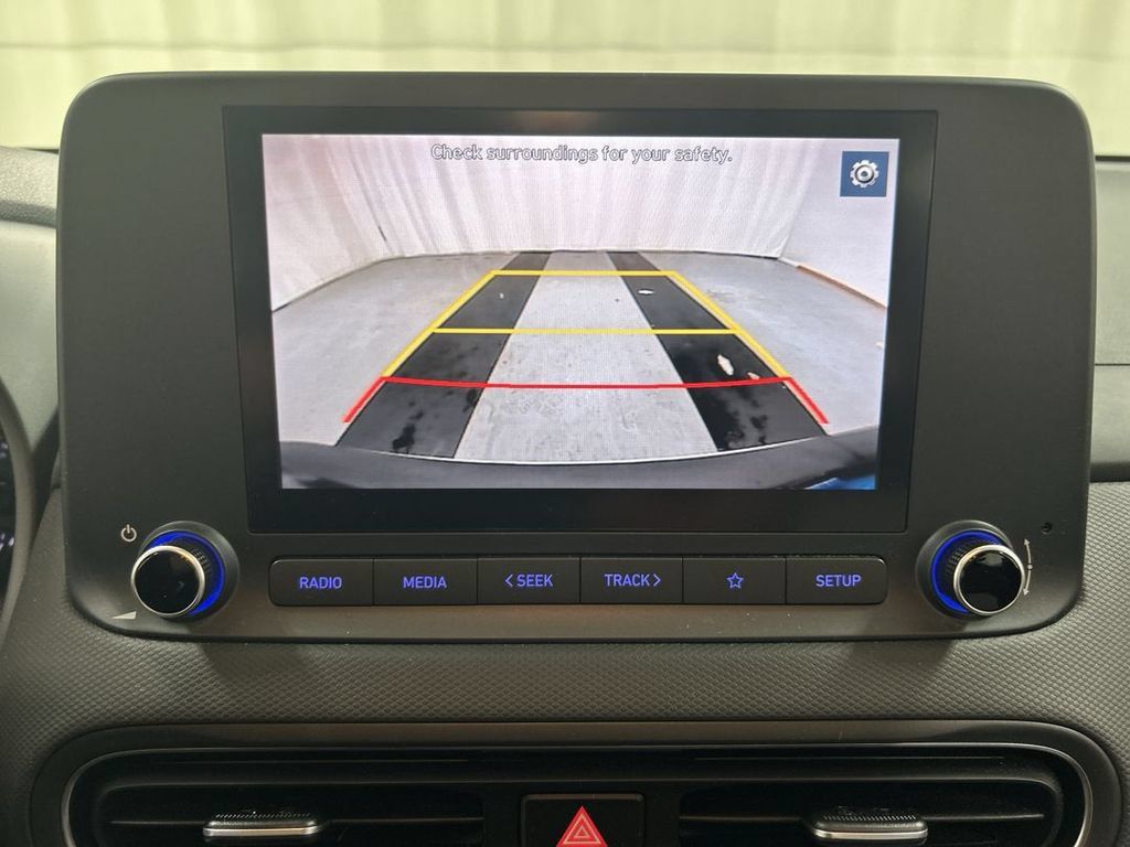 Used 2023 Hyundai Kona SE AWD/4WD image 15