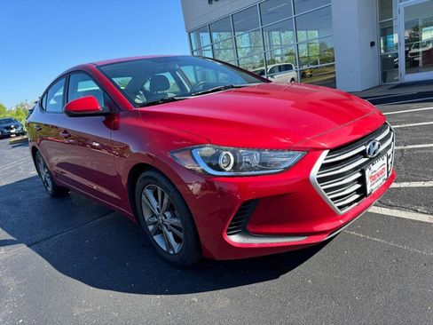 Used 2018 Hyundai Elantra SEL FWD image 2
