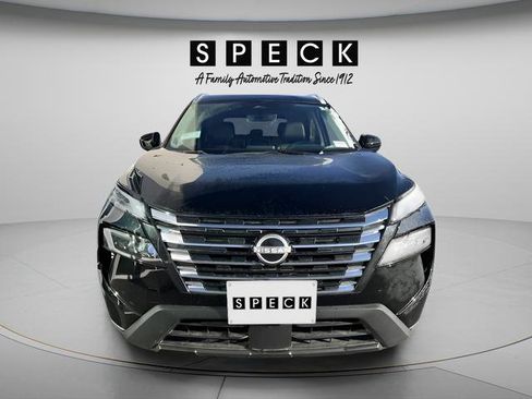 Used 2024 Nissan Rogue SV w/ SV Premium Package AWD/4WD image 8