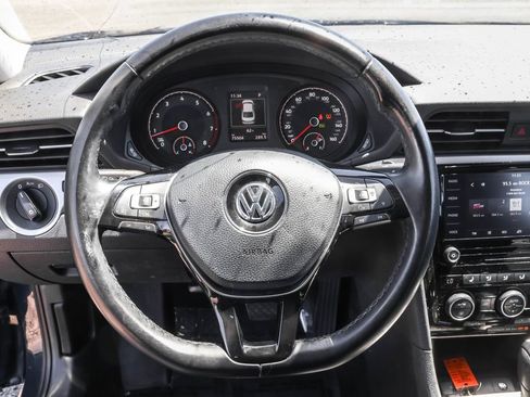 Used 2020 Volkswagen Passat 2.0T SE FWD image 18