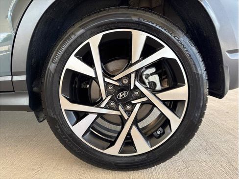 Used 2022 Hyundai Kona Limited AWD/4WD image 30