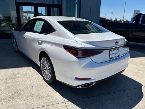 Used 2019 Lexus ES 350 w/ Premium Package FWD image 7
