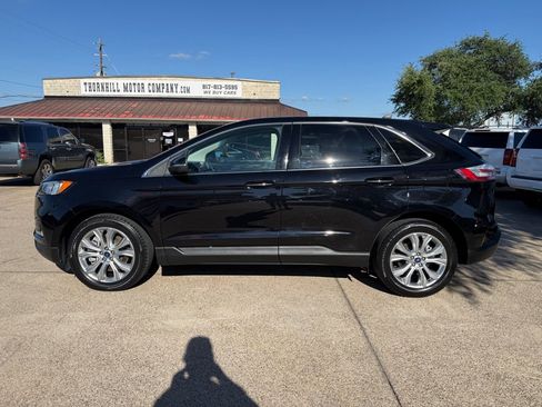 Used 2021 Ford Edge Titanium w/ Cargo Accessory Package FWD image 4
