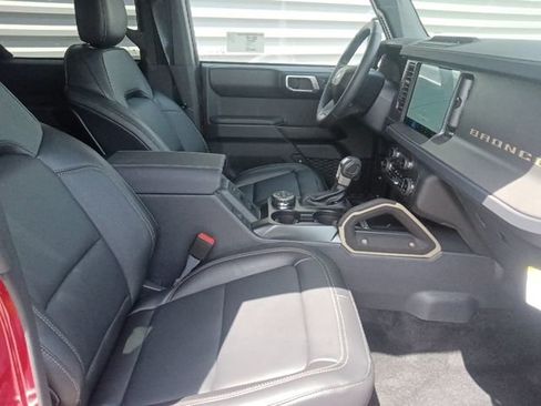 New 2025 Ford Bronco Badlands w/ Sasquatch Package image 33