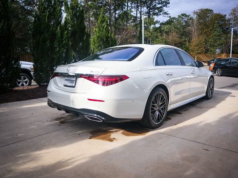 Used 2023 Mercedes-Benz S 580 4MATIC Sedan image 10