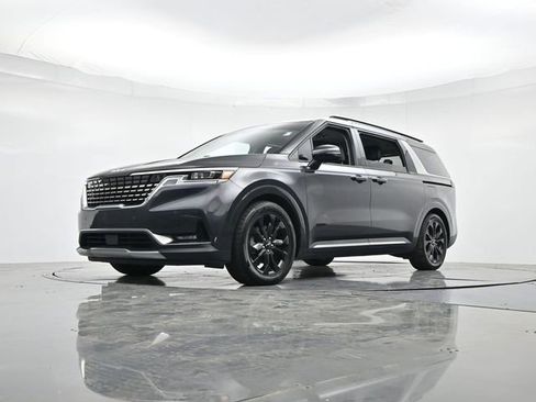 Used 2024 Kia Carnival SX Prestige image 37