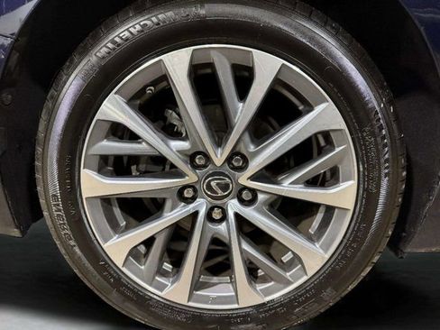 Used 2023 Lexus ES 350 image 32