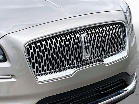 Used 2023 Lincoln Nautilus Reserve AWD/4WD image 26