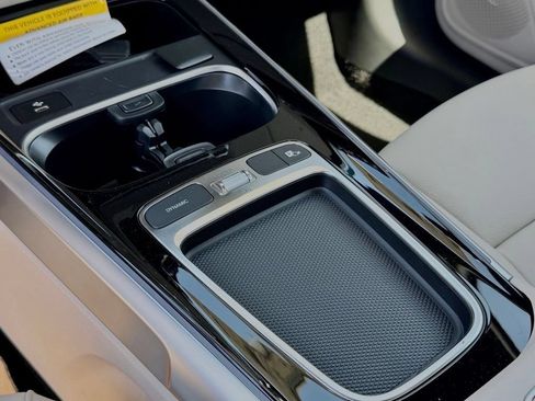 New 2026 Mercedes-Benz GLB 250 image 27