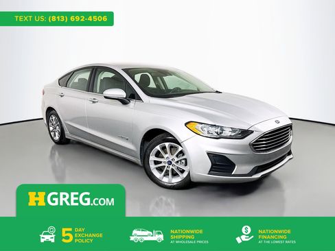 Used 2019 Ford Fusion SE FWD image 1