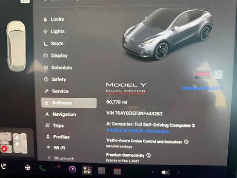 Used 2022 Tesla Model Y Performance AWD/4WD image 23