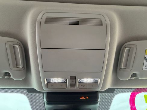 Used 2025 MAZDA MAZDA3 s image 24