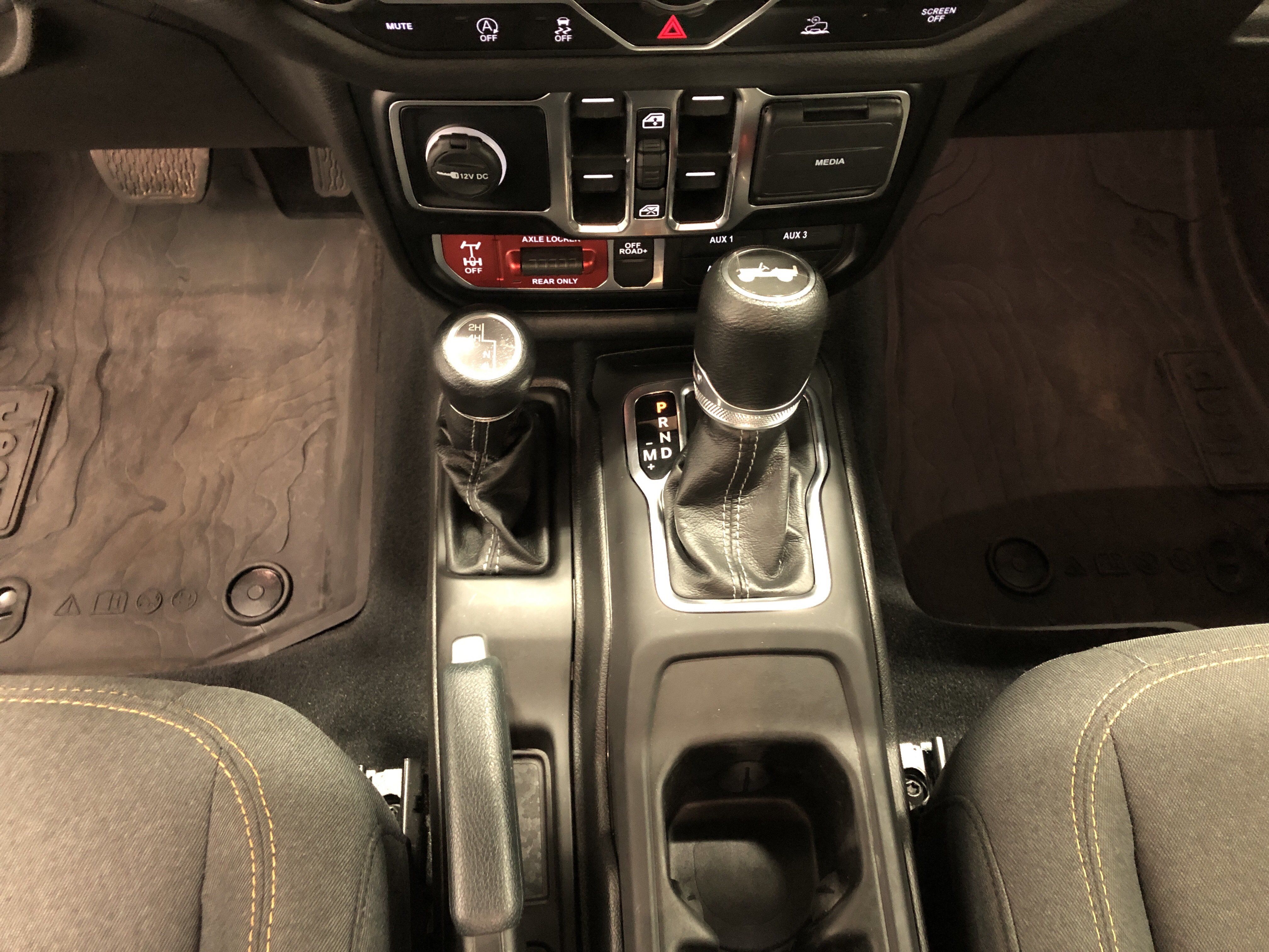 Certified 2024 Jeep Wrangler Unlimited Sport AWD/4WD image 18