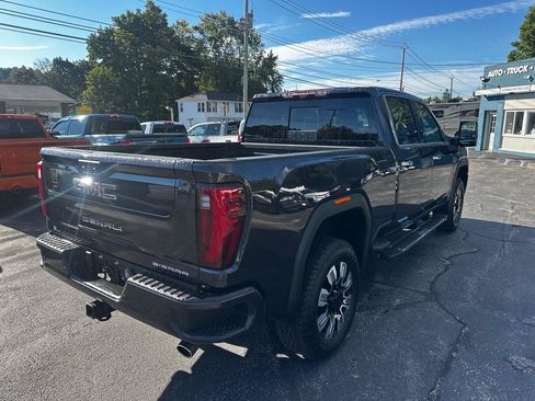 Used 2026 GMC Sierra 2500 Denali w/ Technology Package AWD/4WD image 5