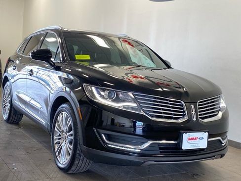 Used 2018 Lincoln MKX Reserve w/ Lincoln MKX Climate Package image 2