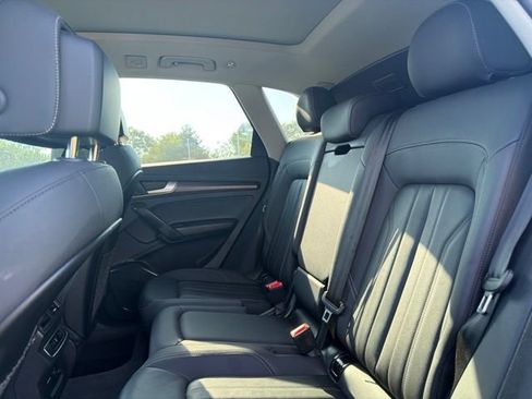 Used 2022 Audi Q5 2.0T Premium w/ Convenience Package AWD/4WD image 15