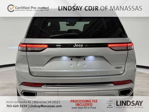 Certified 2024 Jeep Grand Cherokee Summit w/ Luxury Tech Group V AWD/4WD image 7
