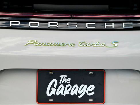 Used 2018 Porsche Panamera Turbo S image 18